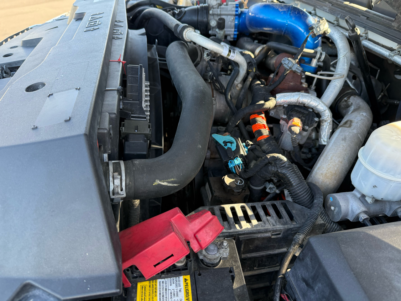 GMC Sierra 2500HD 4WD Crew Cab 153.7" SLT 2011