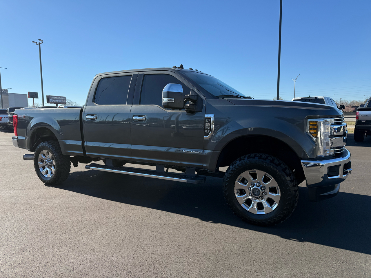 Ford Super Duty F-250 SRW Lariat 4WD Crew Cab 6.75' Box 2019