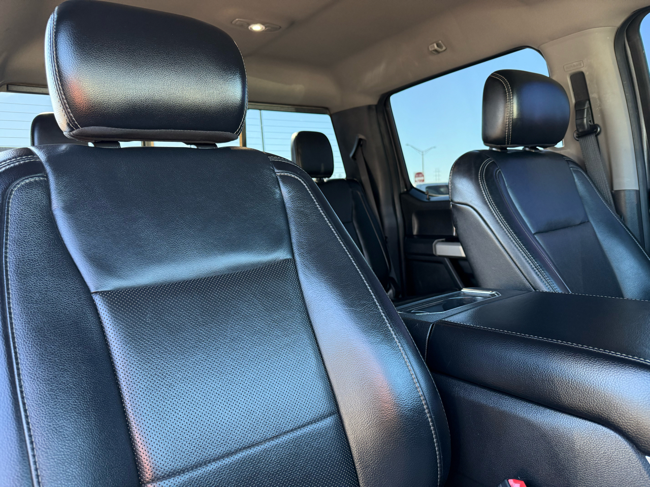 Ford Super Duty F-250 SRW Lariat 4WD Crew Cab 6.75' Box 2019