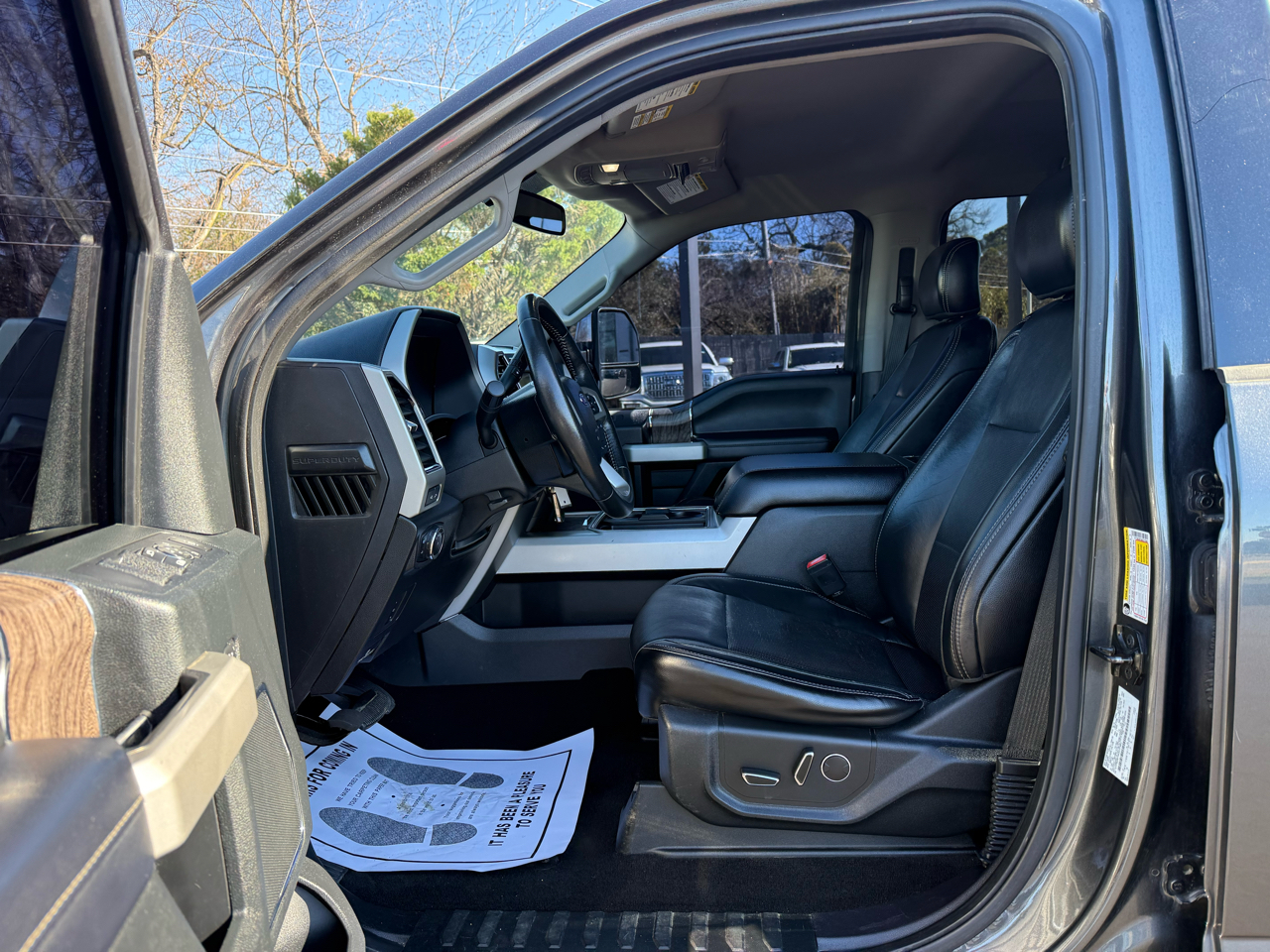 Ford Super Duty F-250 SRW Lariat 4WD Crew Cab 6.75' Box 2019