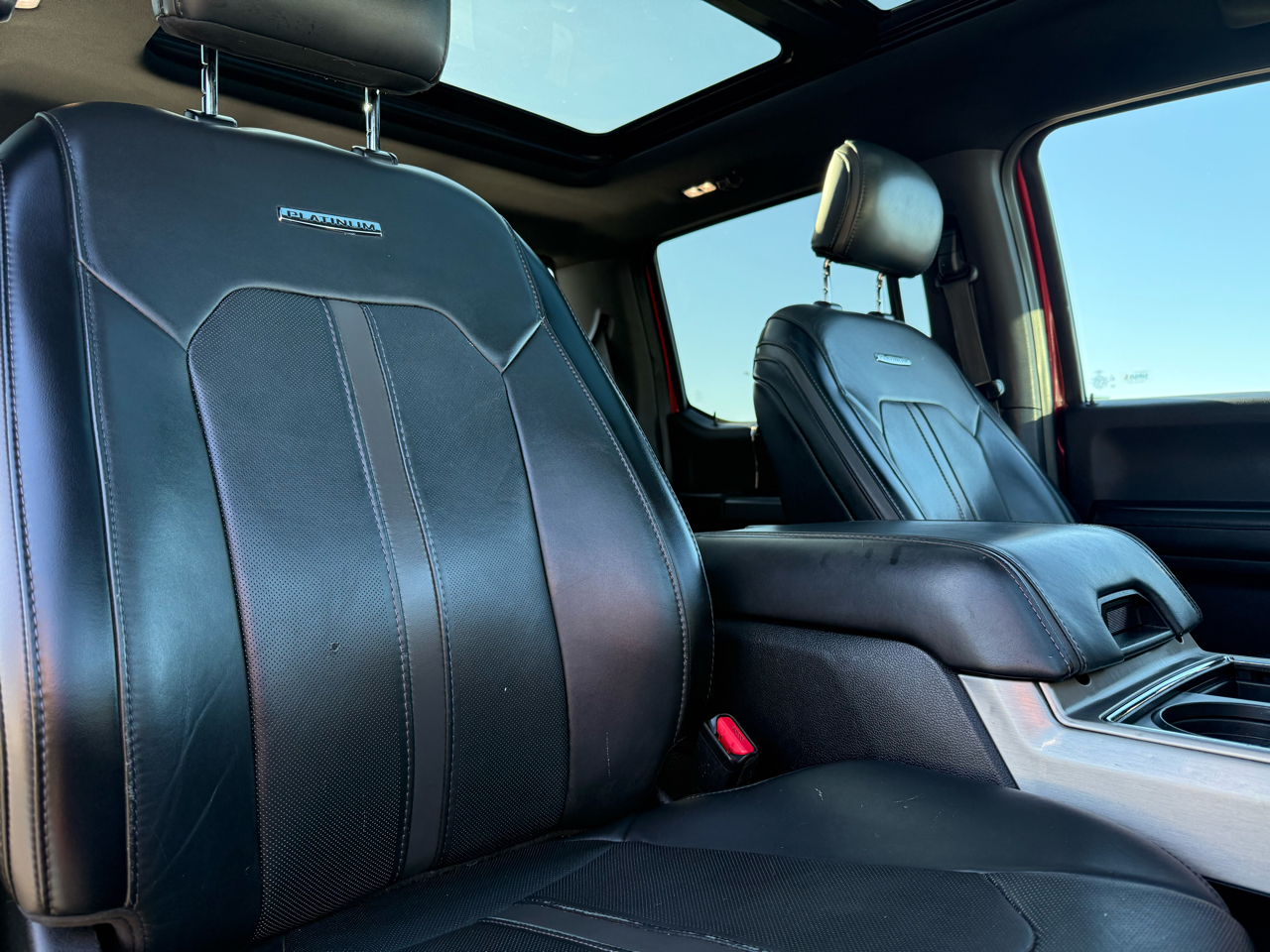 Ford Super Duty F-250 SRW Platinum 4WD Crew Cab 6.75' Box 2017