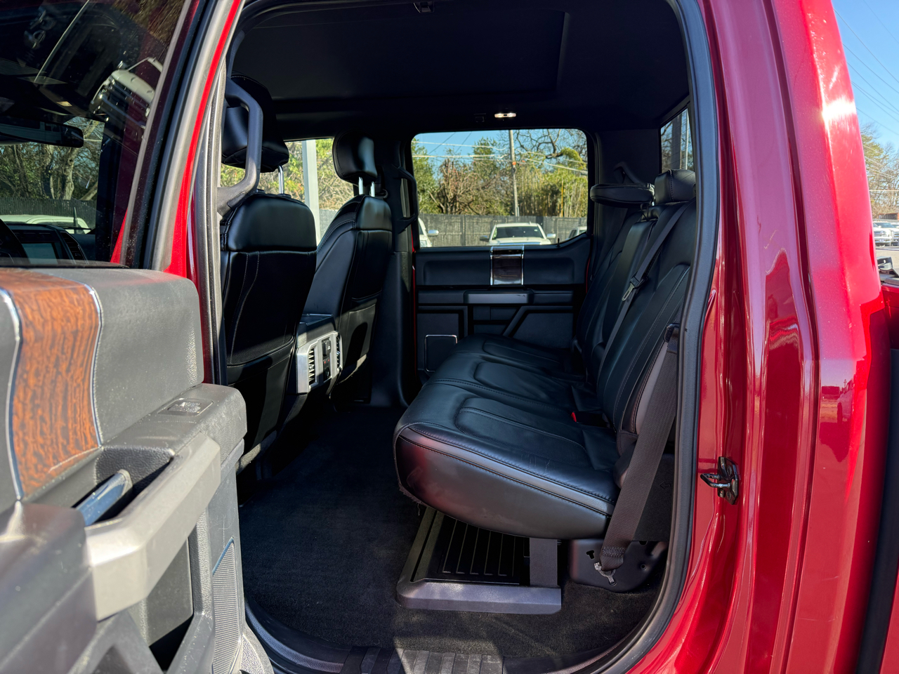 Ford Super Duty F-250 SRW Platinum 4WD Crew Cab 6.75' Box 2017