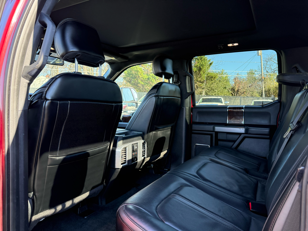 Ford Super Duty F-250 SRW Platinum 4WD Crew Cab 6.75' Box 2017