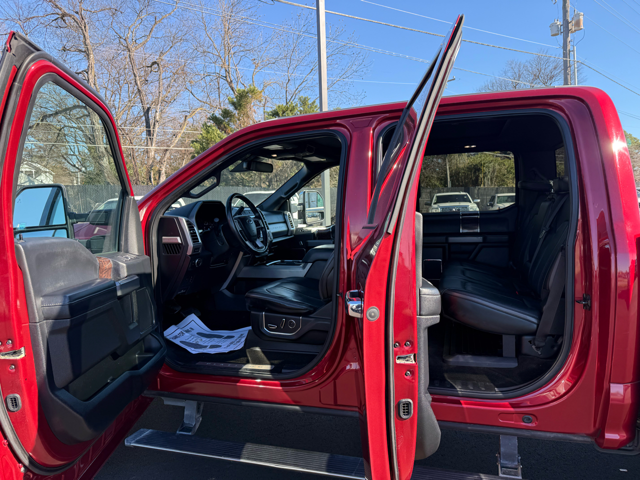 Ford Super Duty F-250 SRW Platinum 4WD Crew Cab 6.75' Box 2017