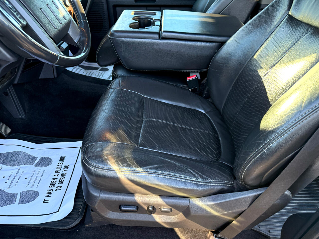 Ford Super Duty F-250 SRW Lariat 4WD Crew Cab 6.75' Box 2012