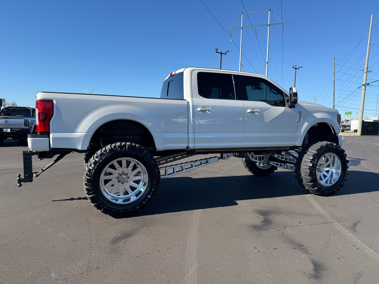 Ford Super Duty F-250 SRW Platinum 4WD Crew Cab 6.75' Box 2018