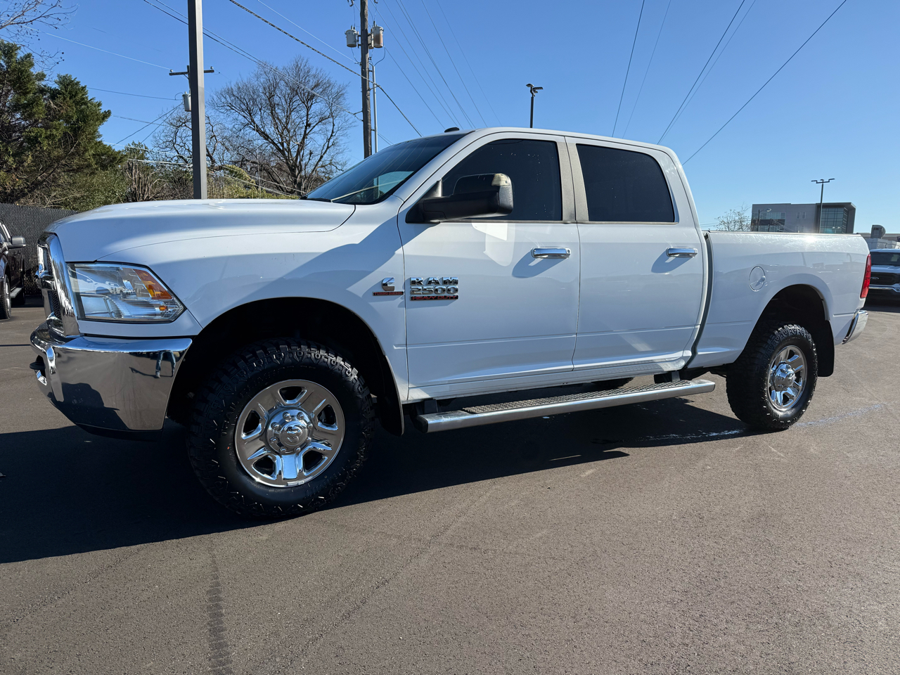 RAM 2500 SLT 4x4 Crew Cab 6'4" Box 2018