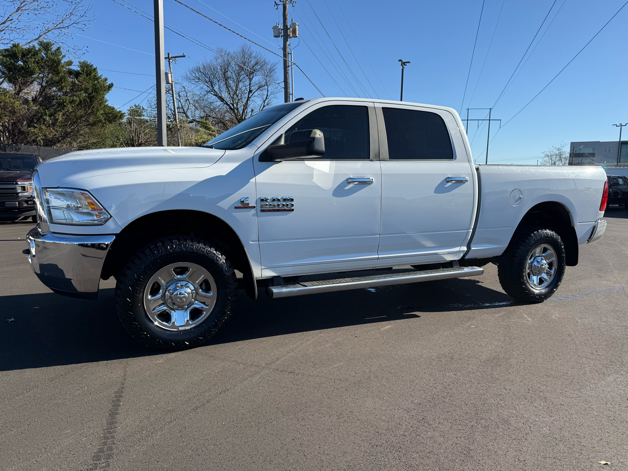 RAM 2500 SLT 4x4 Crew Cab 6'4" Box 2018
