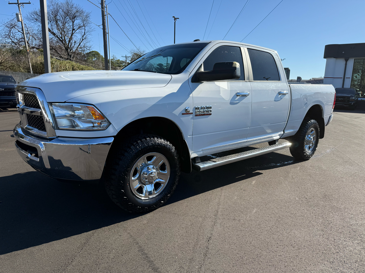 RAM 2500 SLT 4x4 Crew Cab 6'4" Box 2018