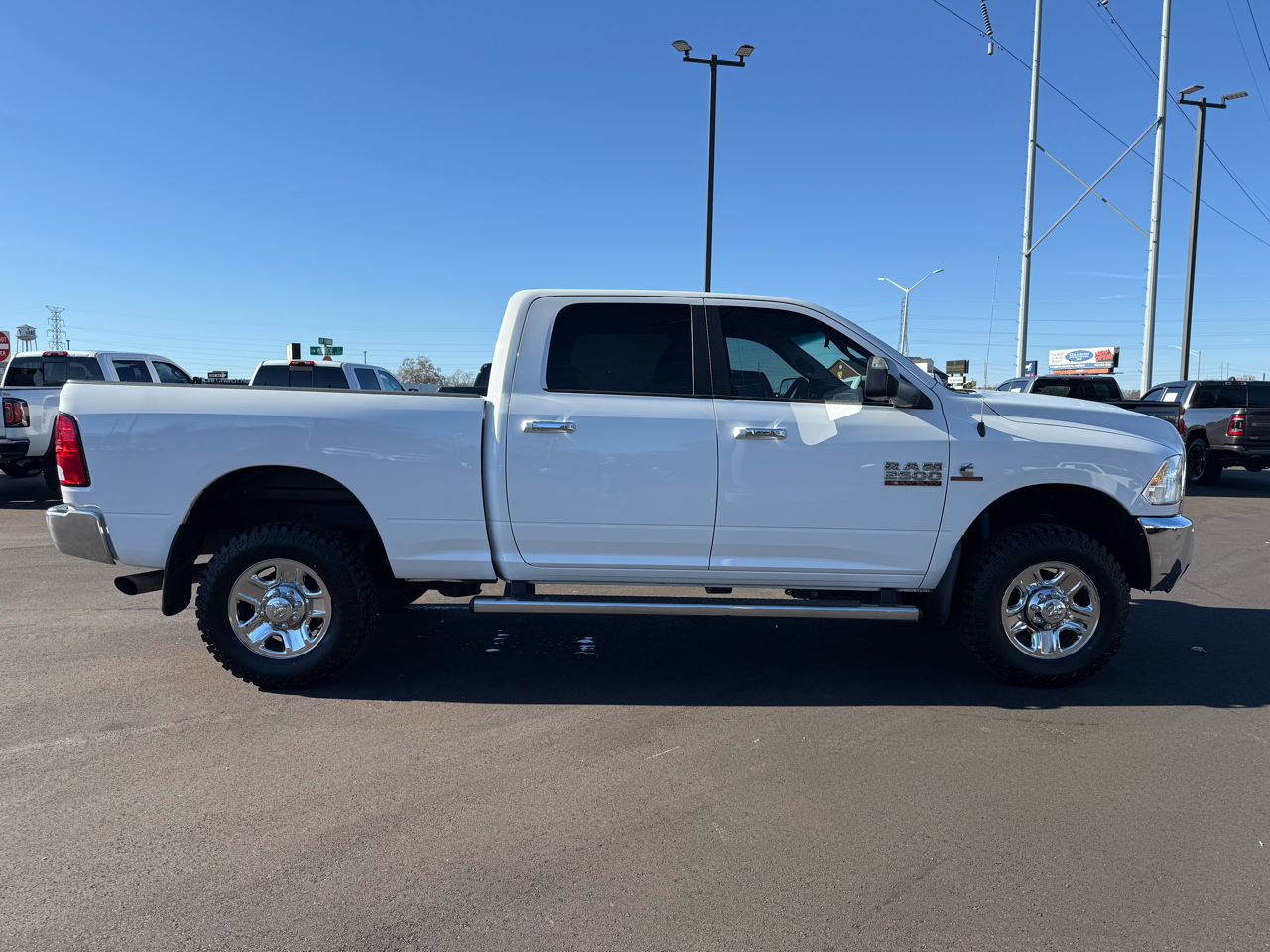 RAM 2500 SLT 4x4 Crew Cab 6'4" Box 2018