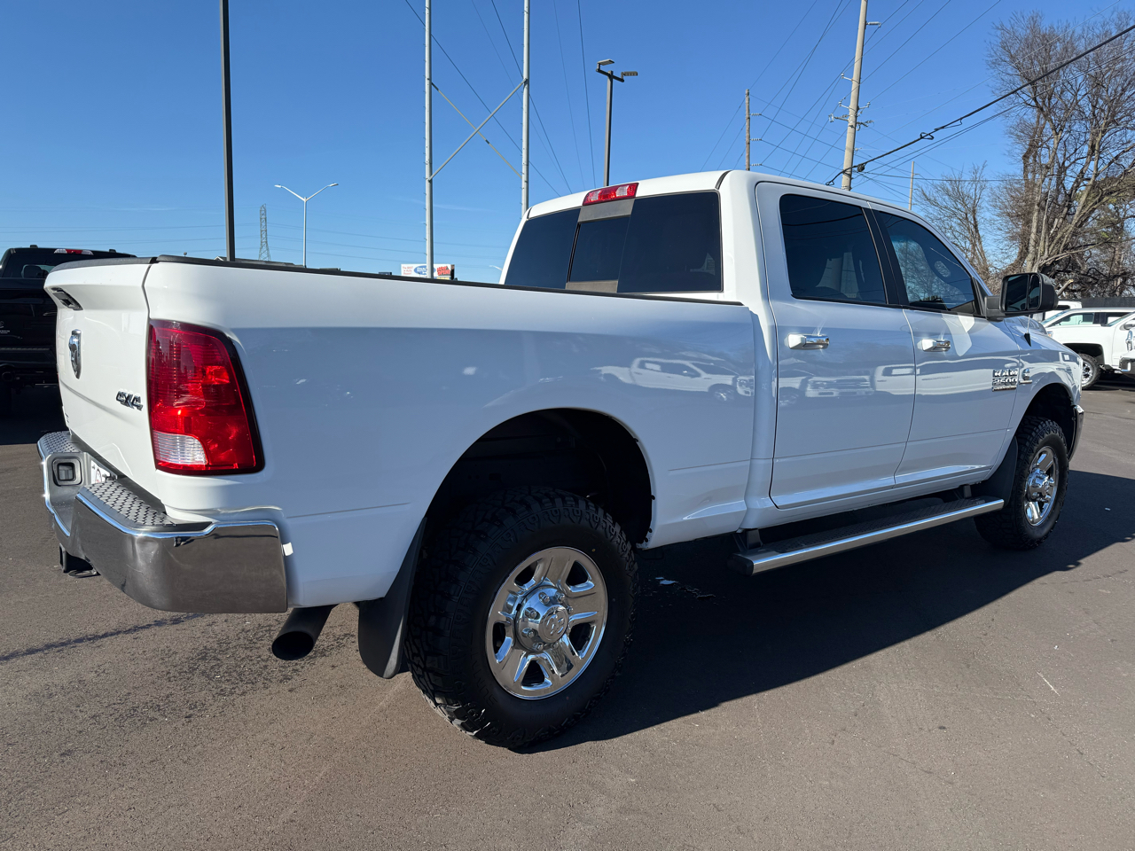 RAM 2500 SLT 4x4 Crew Cab 6'4" Box 2018