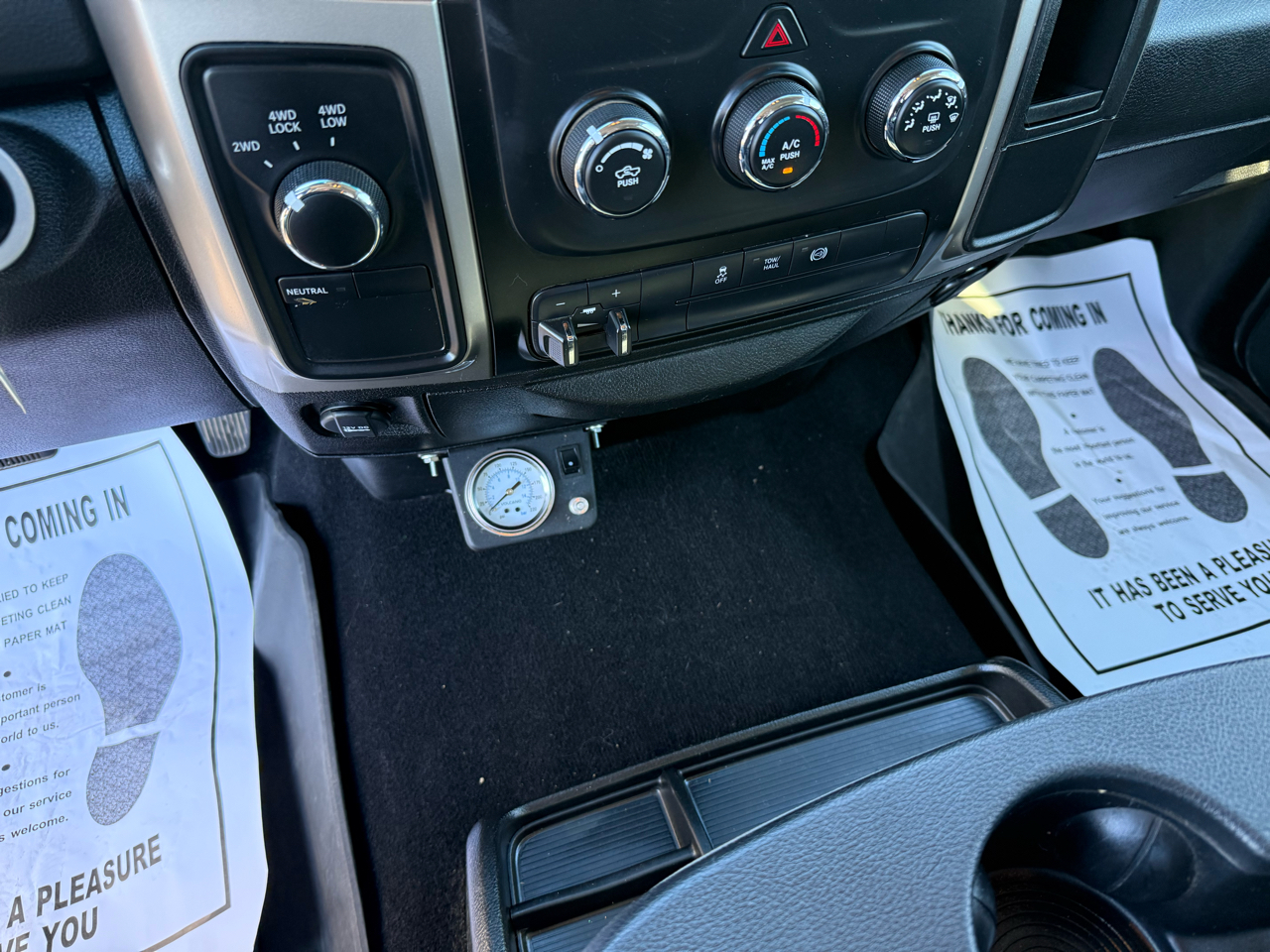 RAM 2500 SLT 4x4 Crew Cab 6'4" Box 2018