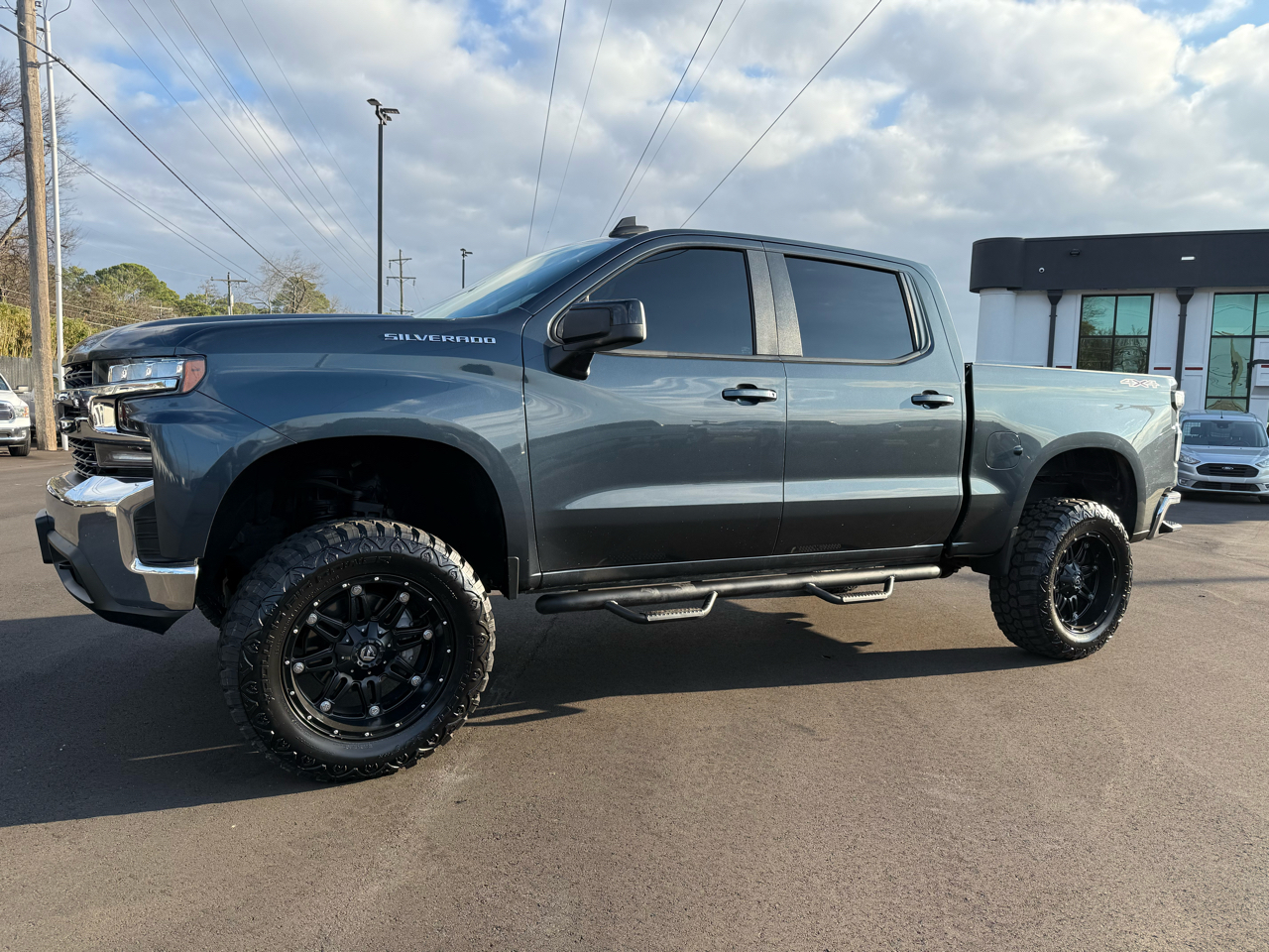 Chevrolet Silverado 1500 4WD Crew Cab 147" LT 2019