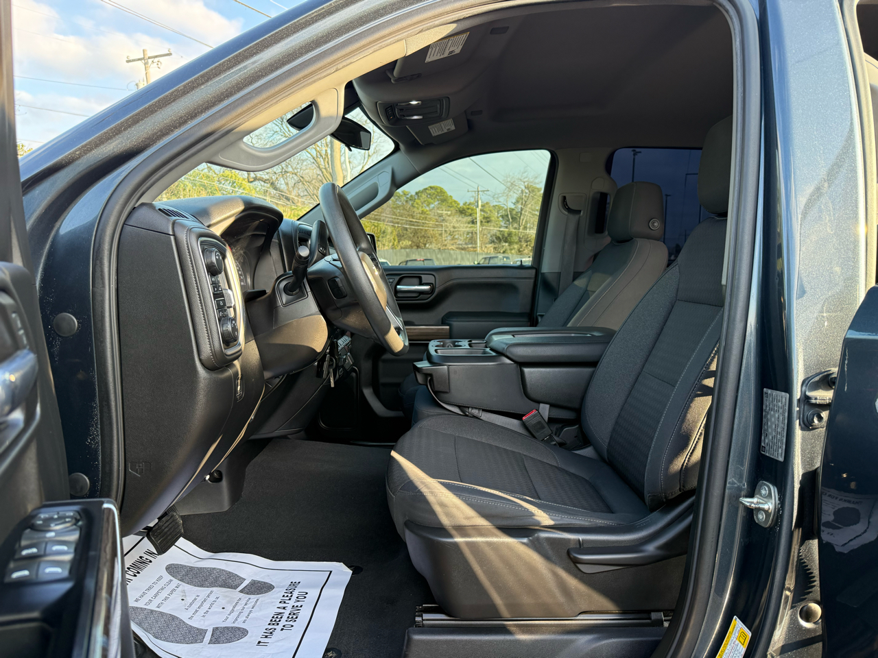 Chevrolet Silverado 1500 4WD Crew Cab 147" LT 2019