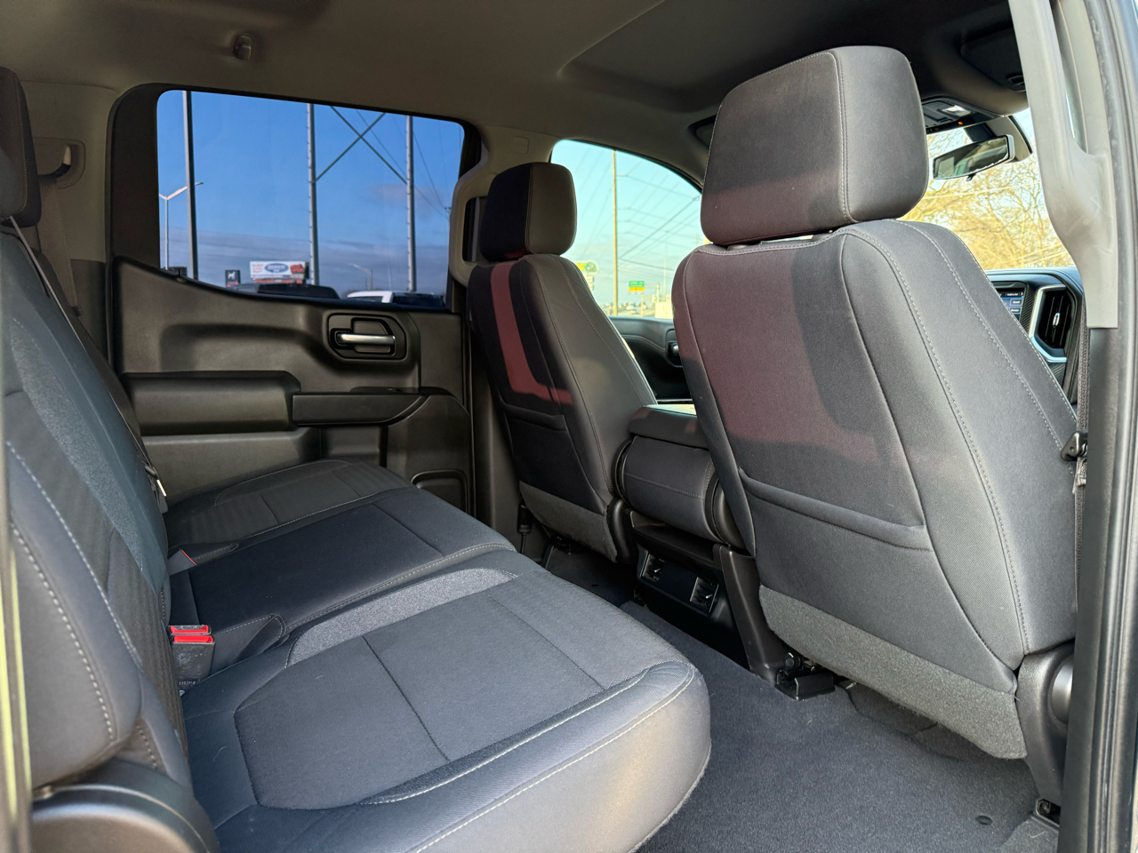 Chevrolet Silverado 1500 4WD Crew Cab 147" LT 2019