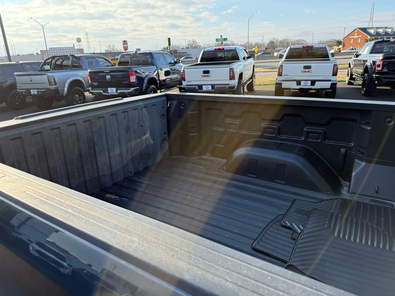 Chevrolet Silverado 1500 4WD Crew Cab 147" LT 2019