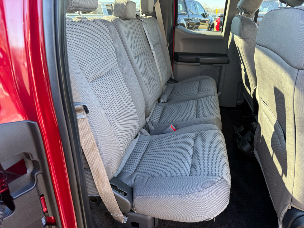 Ford F-150 2WD SuperCab 145" XLT 2017