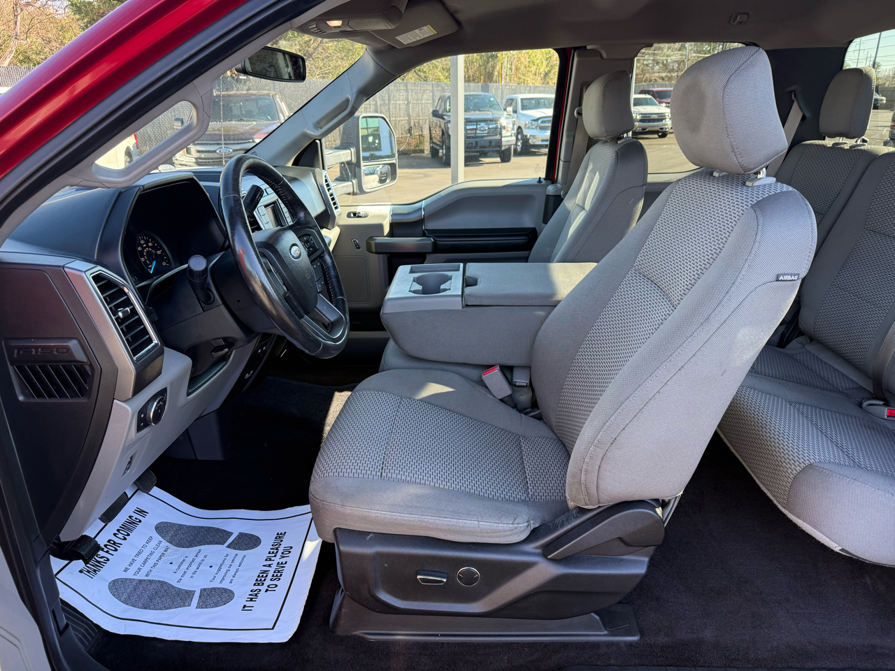 Ford F-150 2WD SuperCab 145" XLT 2017