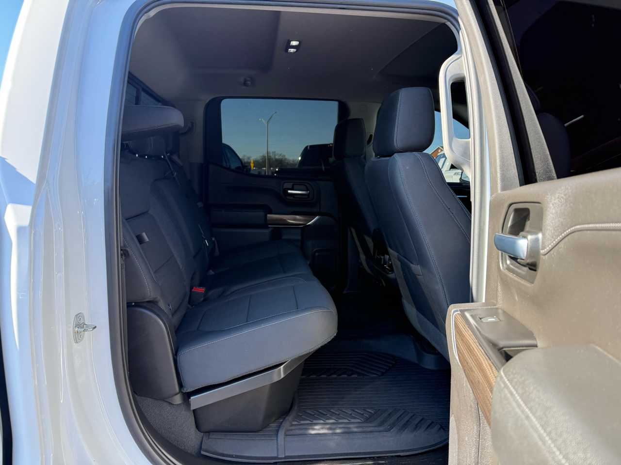 Chevrolet Silverado 1500 4WD Crew Cab 147" LT Trail Boss 2020