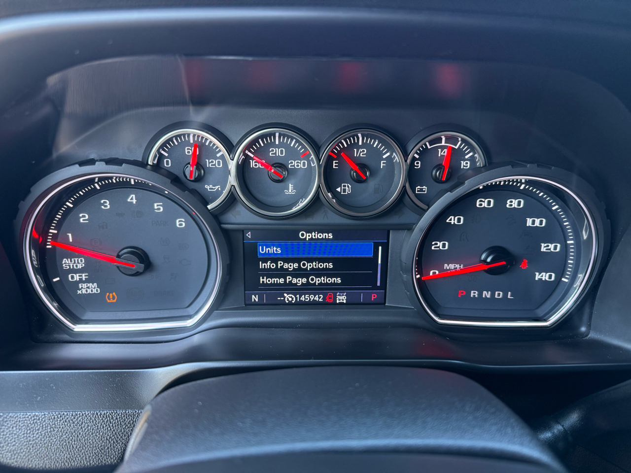 Chevrolet Silverado 1500 4WD Crew Cab 147" LT Trail Boss 2020