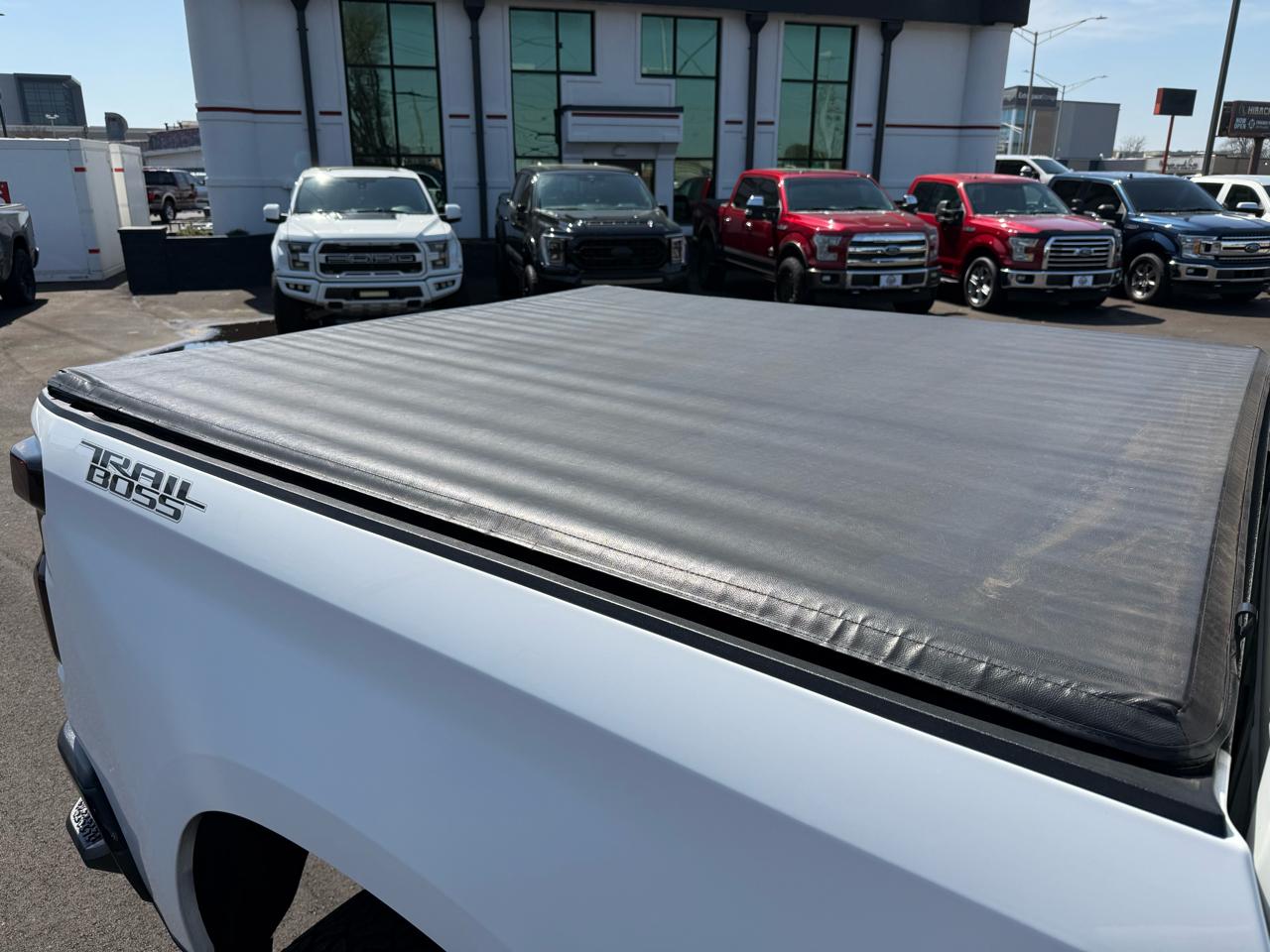 Chevrolet Silverado 1500 4WD Crew Cab 147" LT Trail Boss 2020