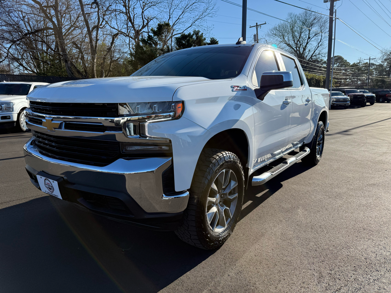 Chevrolet Silverado 1500 LTD 4WD Crew Cab 147" LT w/1LT 2022