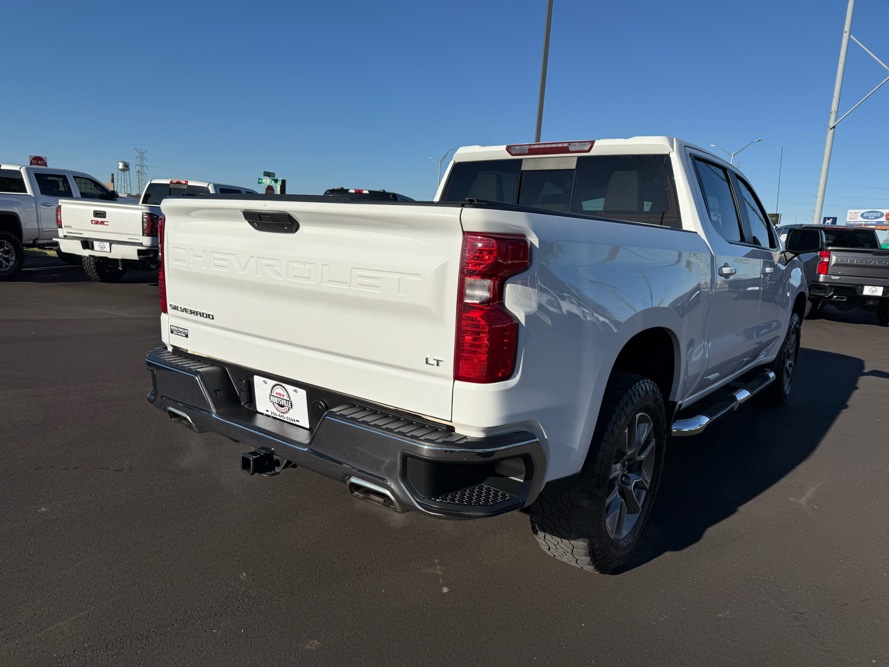 Chevrolet Silverado 1500 LTD 4WD Crew Cab 147" LT w/1LT 2022