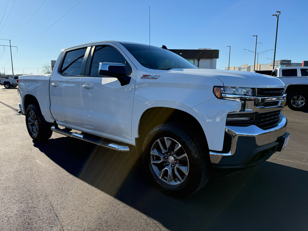 Chevrolet Silverado 1500 LTD 4WD Crew Cab 147" LT w/1LT 2022