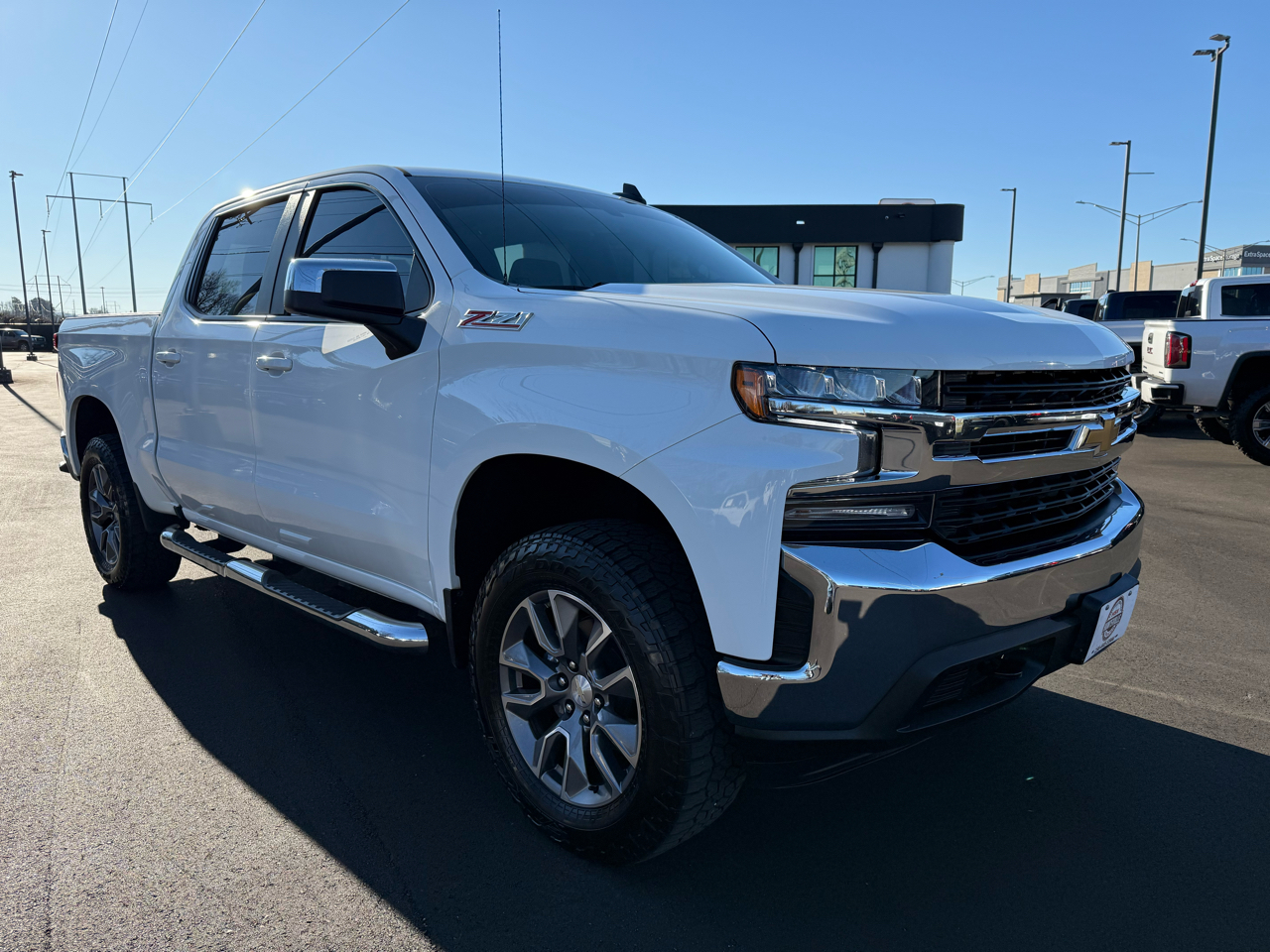Chevrolet Silverado 1500 LTD 4WD Crew Cab 147" LT w/1LT 2022