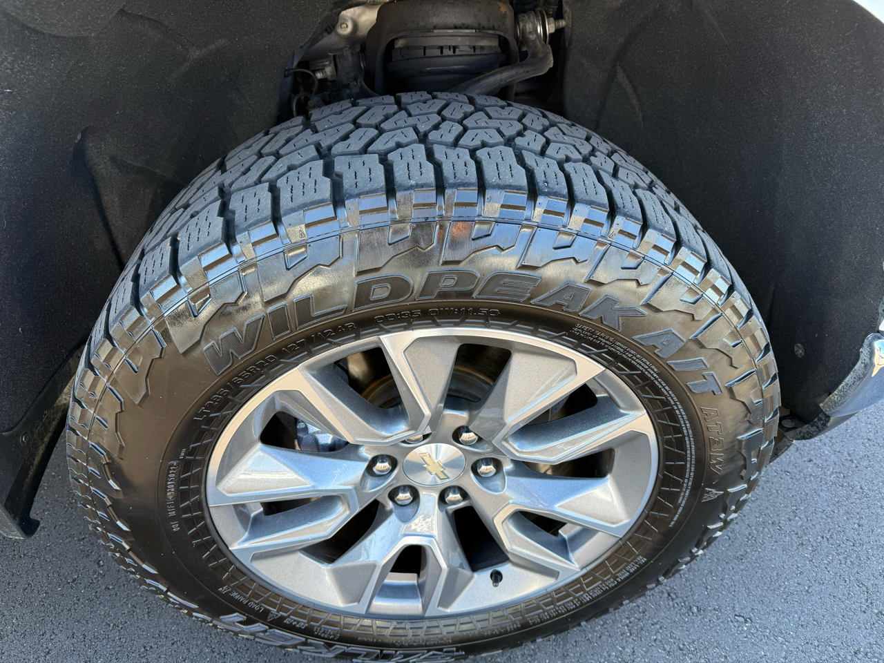 Chevrolet Silverado 1500 LTD 4WD Crew Cab 147" LT w/1LT 2022