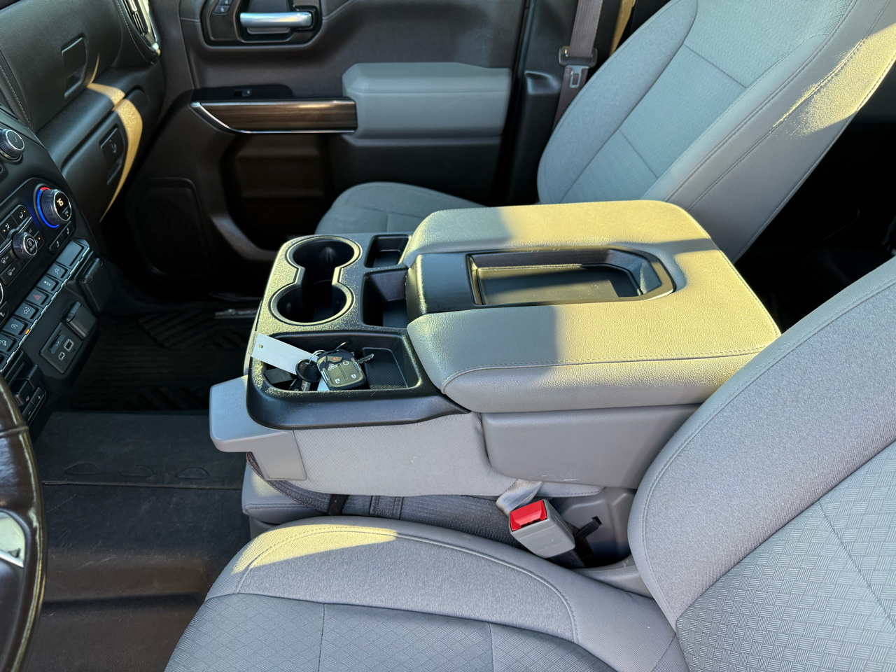 Chevrolet Silverado 1500 LTD 4WD Crew Cab 147" LT w/1LT 2022