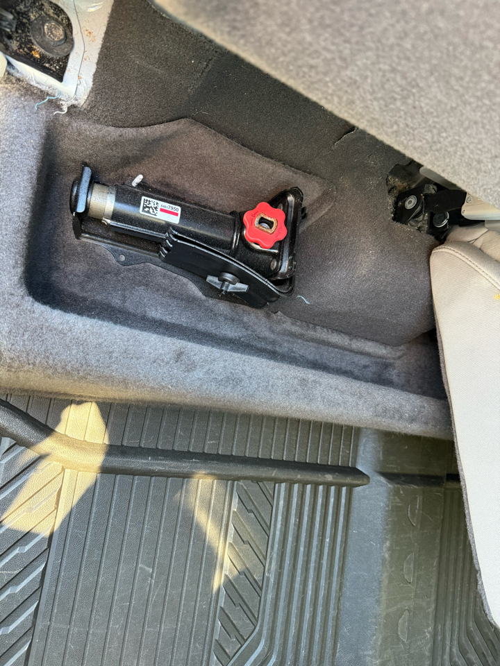 Chevrolet Silverado 1500 LTD 4WD Crew Cab 147" LT w/1LT 2022