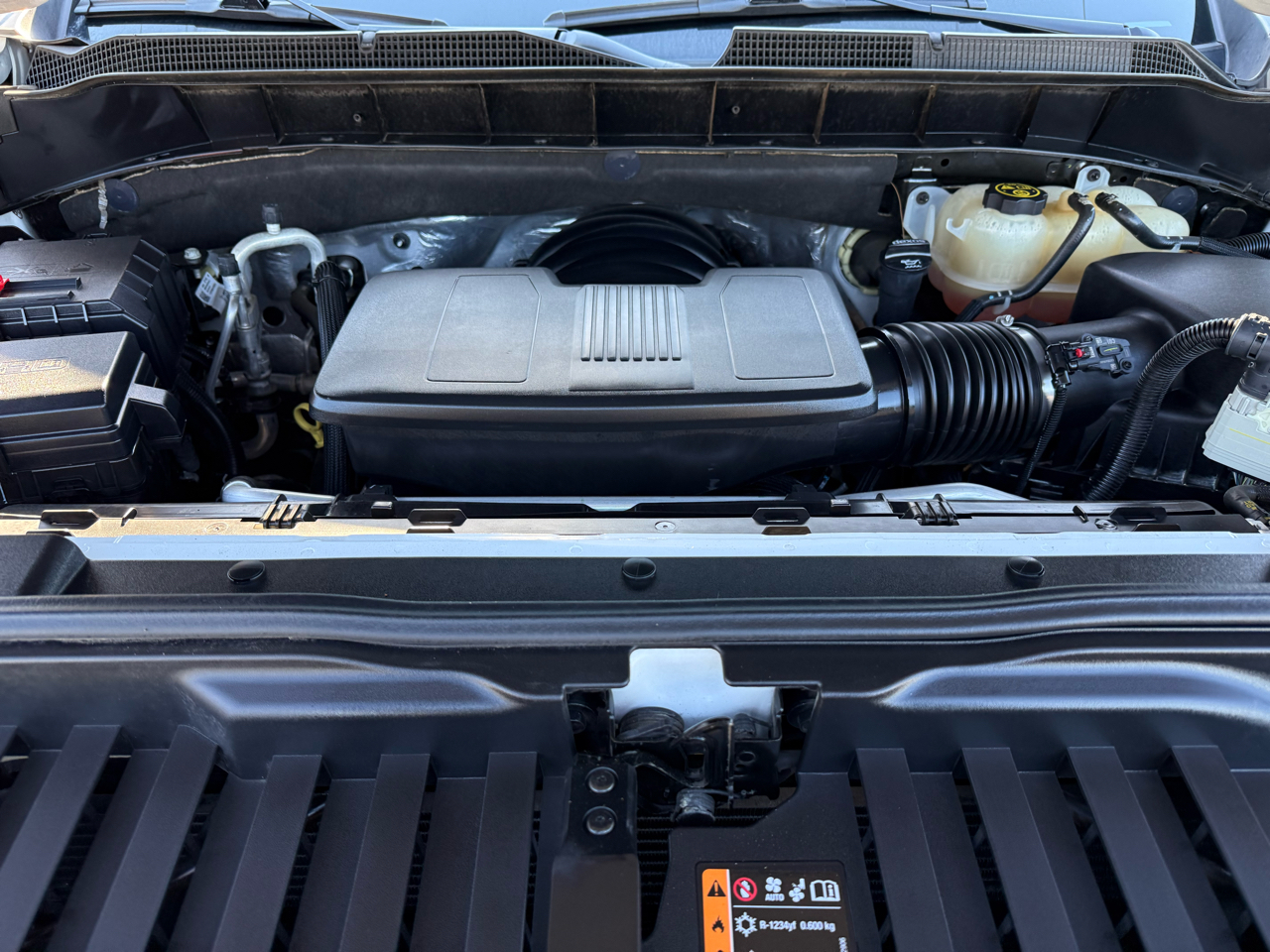 Chevrolet Silverado 1500 LTD 4WD Crew Cab 147" LT w/1LT 2022