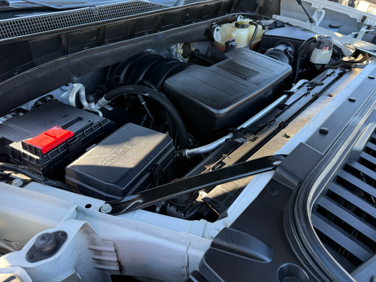 Chevrolet Silverado 1500 LTD 4WD Crew Cab 147" LT w/1LT 2022