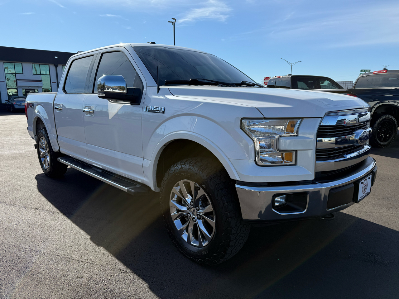 Ford F-150 4WD SuperCrew 139" Lariat 2017