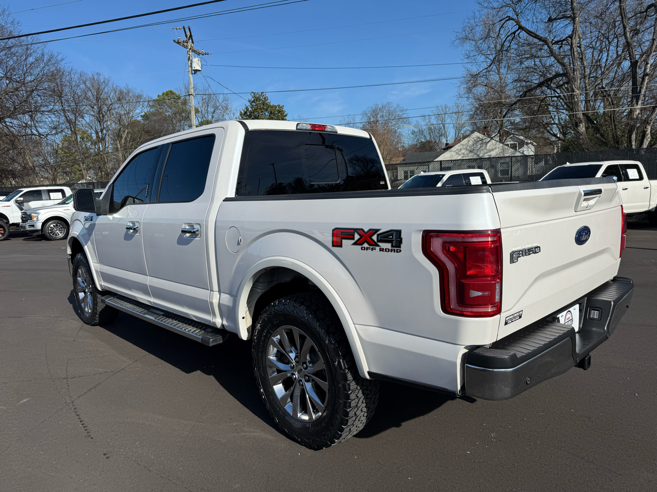 Ford F-150 4WD SuperCrew 139" Lariat 2017