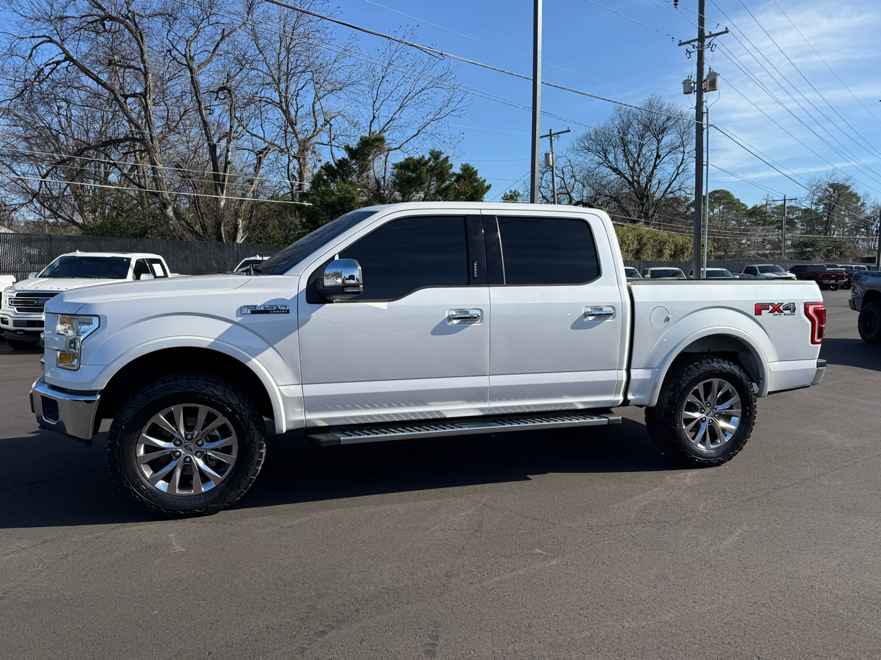 Ford F-150 4WD SuperCrew 139" Lariat 2017
