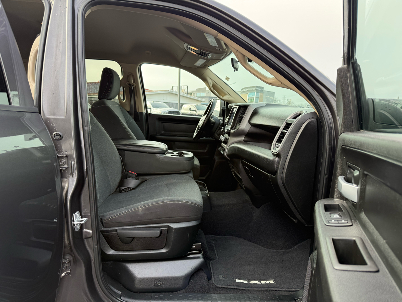 RAM 2500 4WD Crew Cab 149" Tradesman 2019