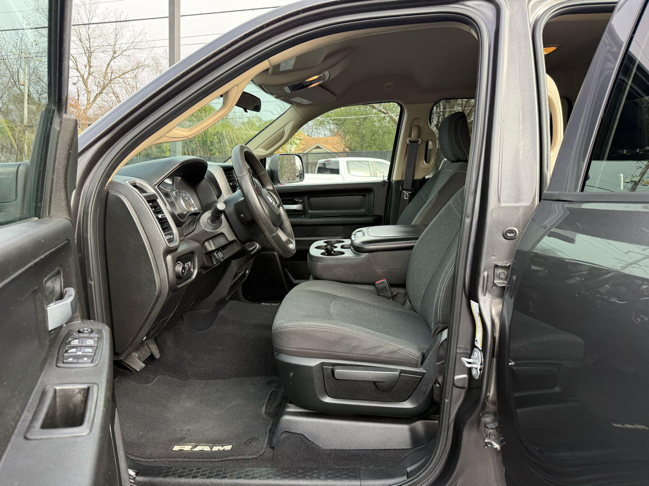 RAM 2500 4WD Crew Cab 149" Tradesman 2019