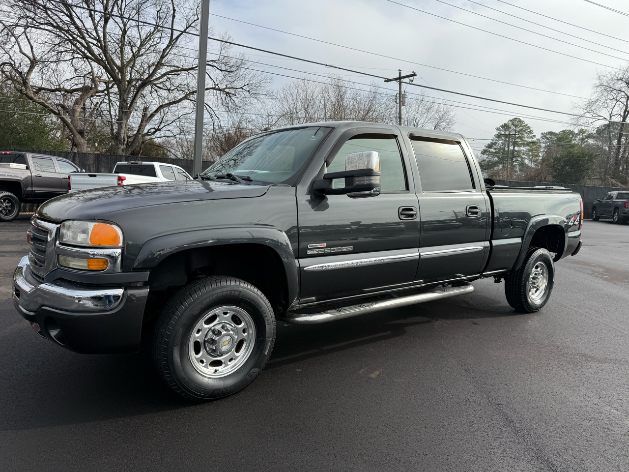 GMC Sierra 2500HD 4WD Crew Cab 153.7" SLT 2005