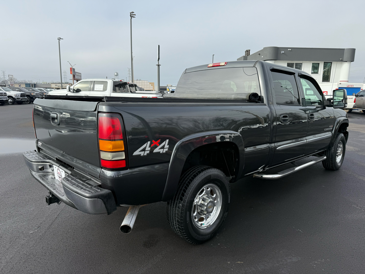 GMC Sierra 2500HD 4WD Crew Cab 153.7" SLT 2005