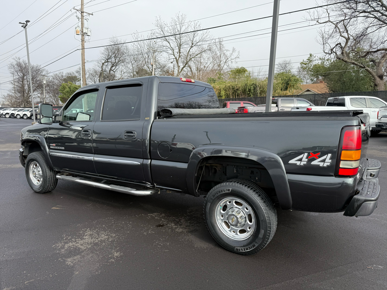 GMC Sierra 2500HD 4WD Crew Cab 153.7" SLT 2005