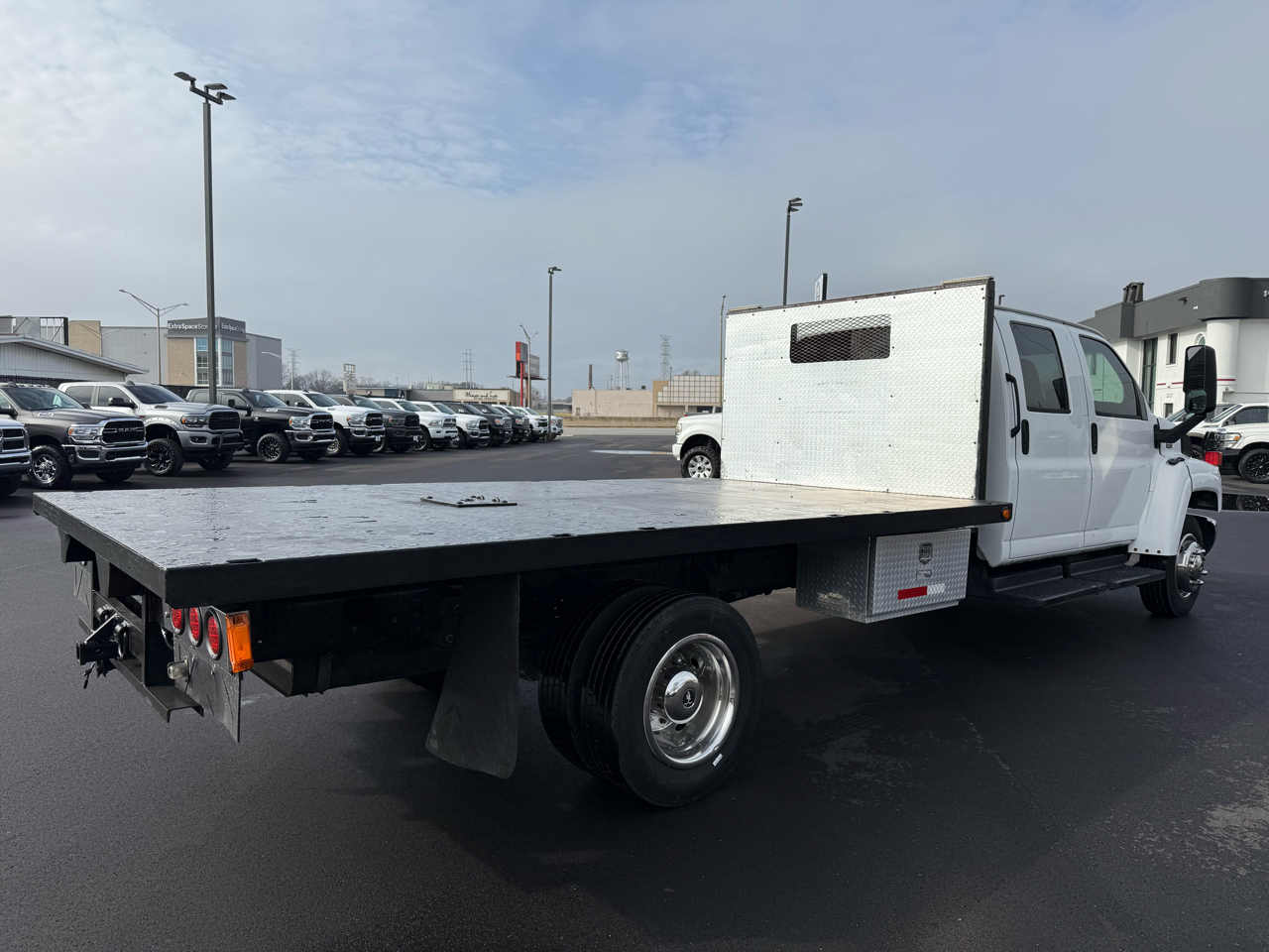 GMC TC4500 Crew Cab 2WD 2006
