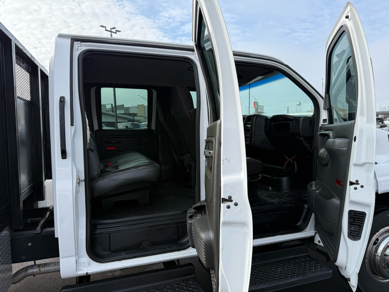 GMC TC4500 Crew Cab 2WD 2006