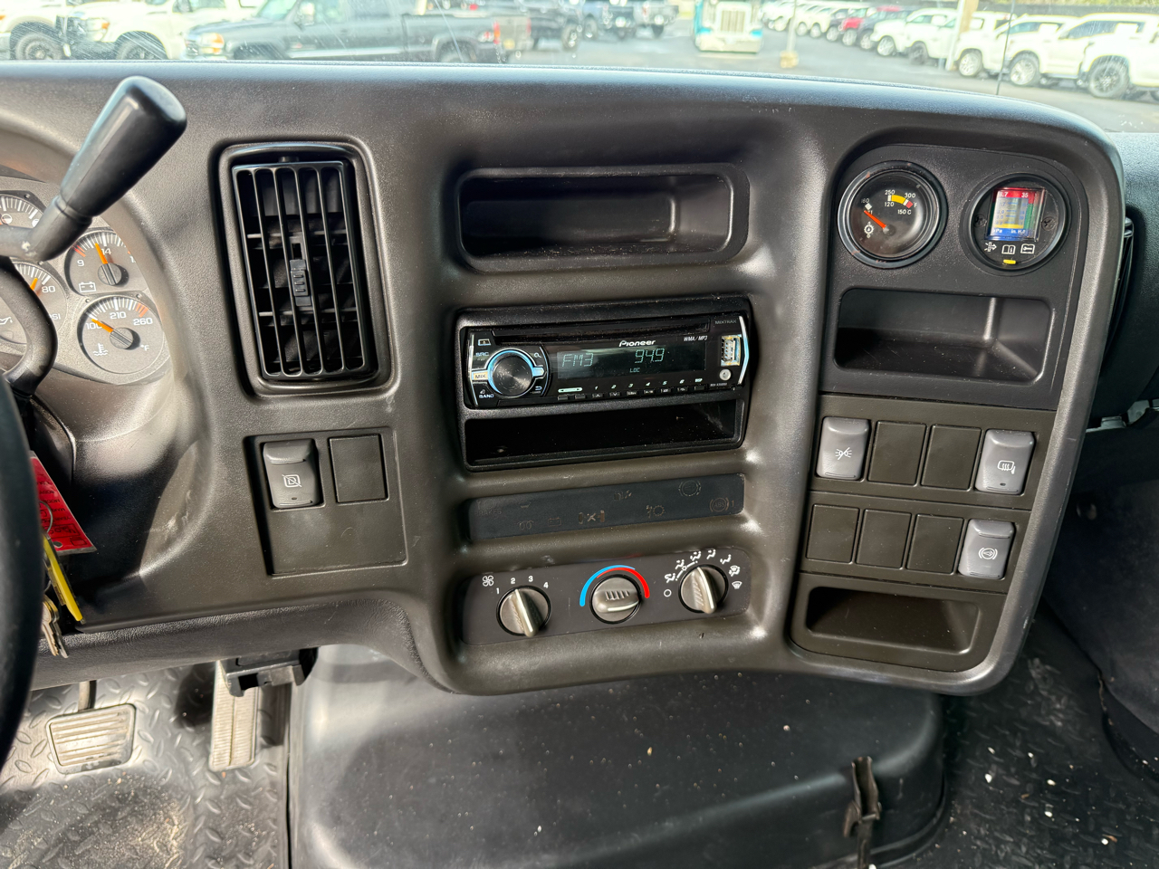 GMC TC4500 Crew Cab 2WD 2006