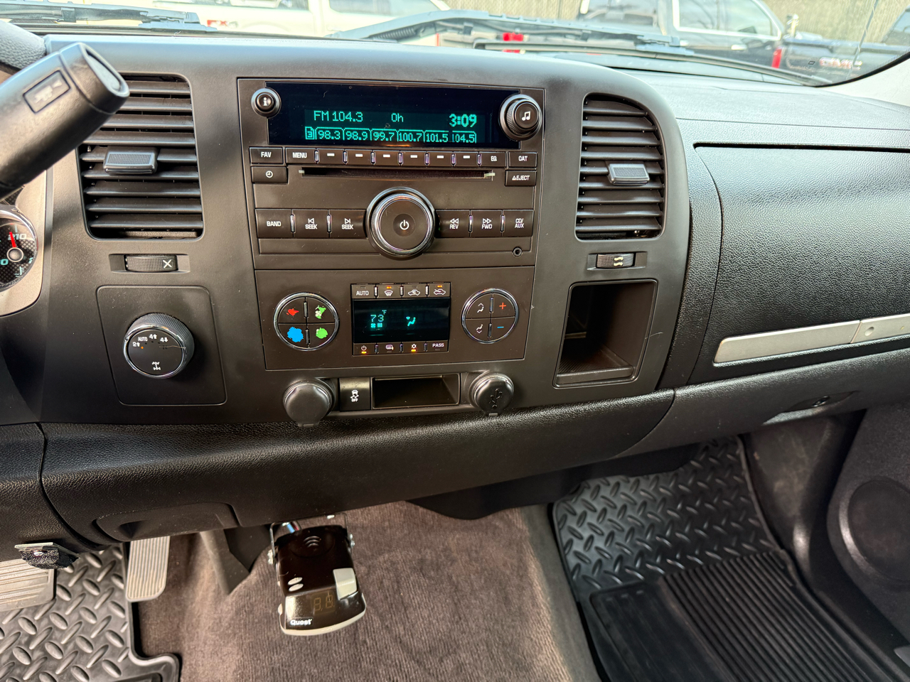 Chevrolet Silverado 1500 4WD Ext Cab 143.5" LT 2013