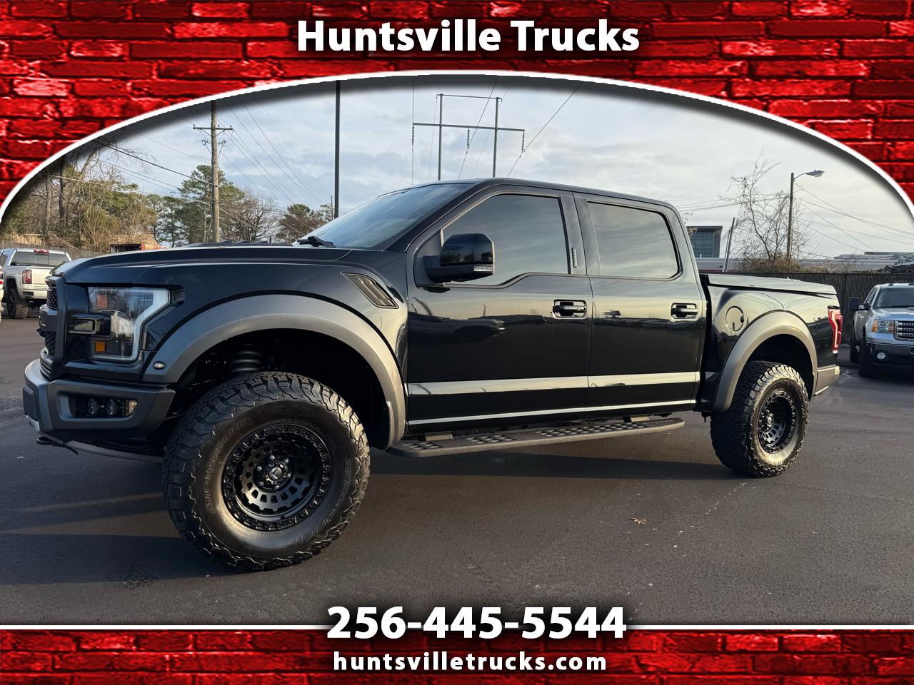 2017 Ford F-150 4WD SuperCrew 145" SVT Raptor