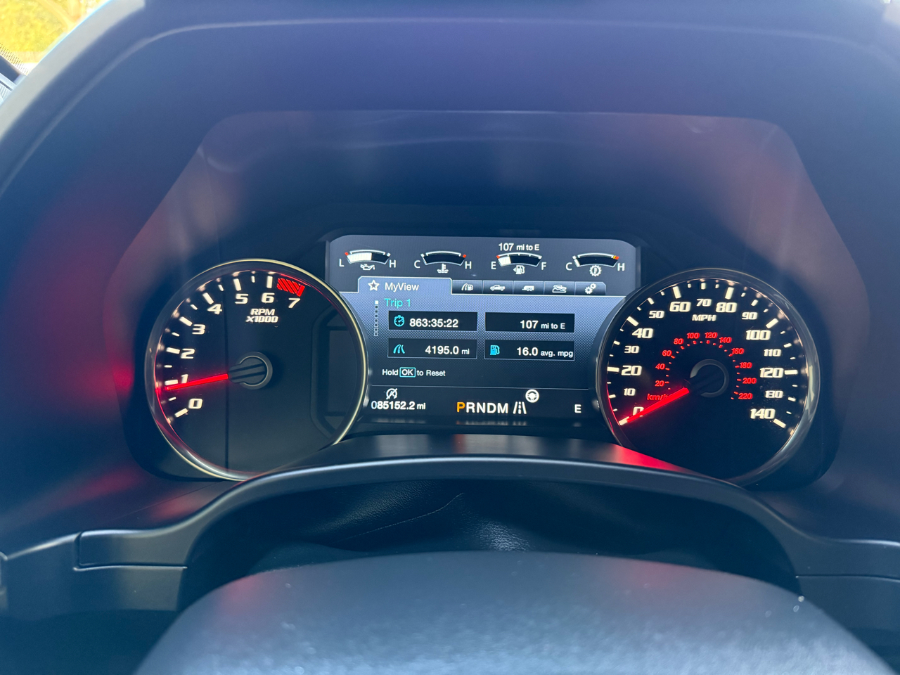 Ford F-150 4WD SuperCrew 145" SVT Raptor 2017