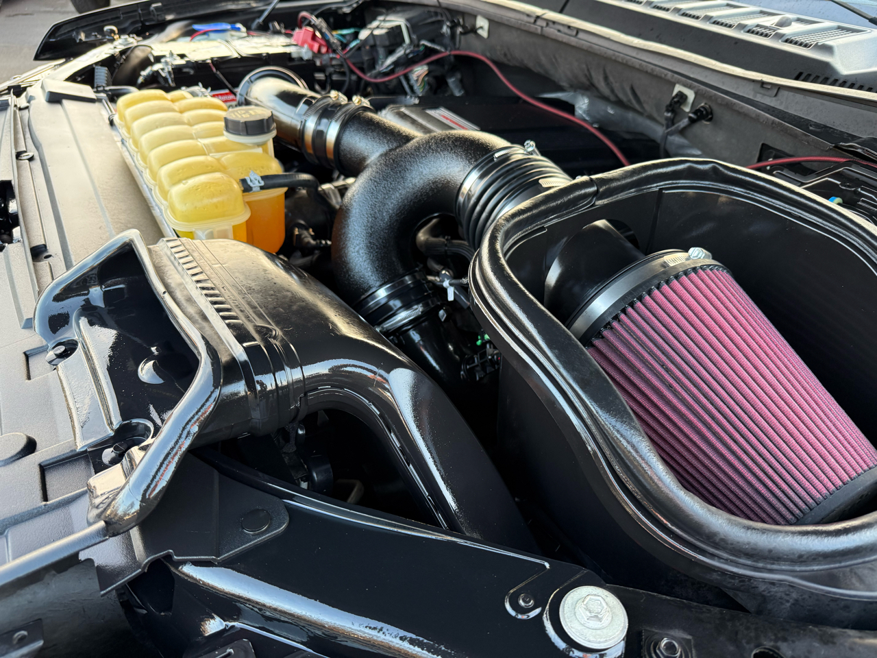 Ford F-150 4WD SuperCrew 145" SVT Raptor 2017