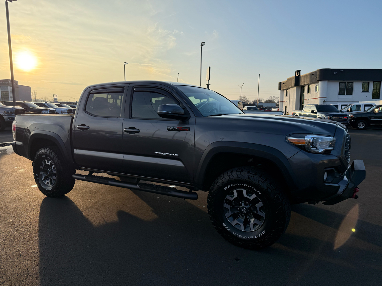 Toyota Tacoma 4WD TRD Off Road Double Cab 5' Bed V6 MT (Natl) 2021